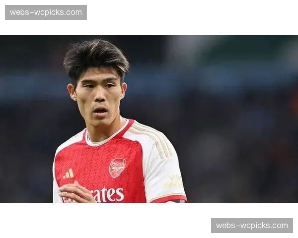 阿尔特塔专访片段流出:谈及富安健洋时称“他能胜任防线所有位置,是战术平衡的关键棋子” 阿尔特塔专访片段流出:谈及富安健洋时称“他能胜任防线所有位置,是战术平衡的关键棋子”